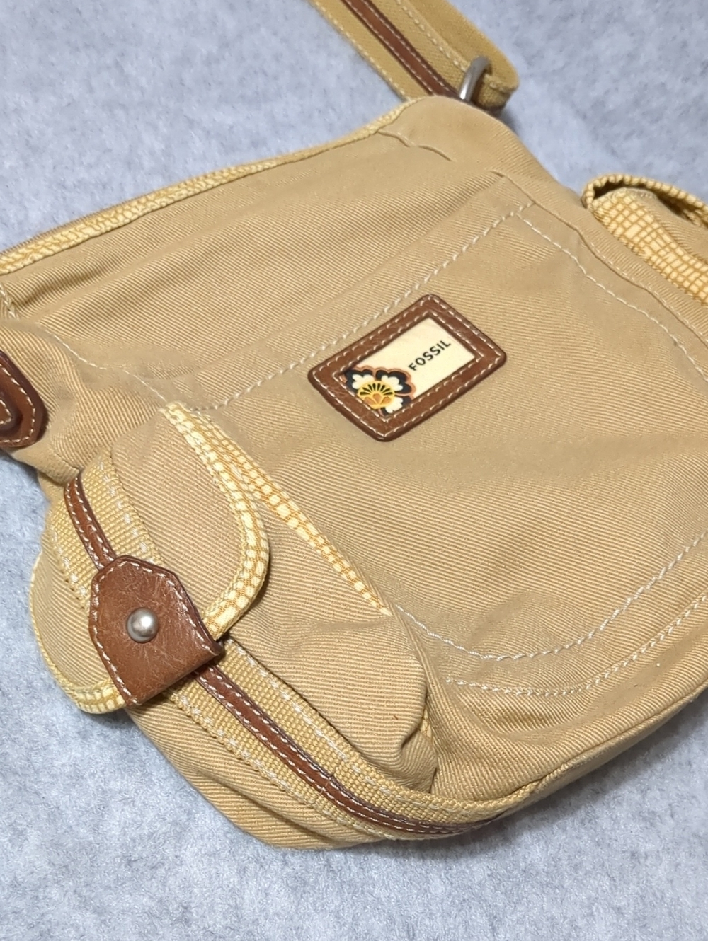 Fossil Canvas Khaki/Brown Crossbody Shoulder Bag - Picture 2 of 12